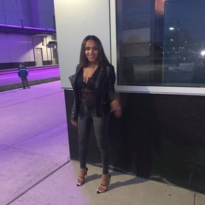 Meet your Posher, Ashley